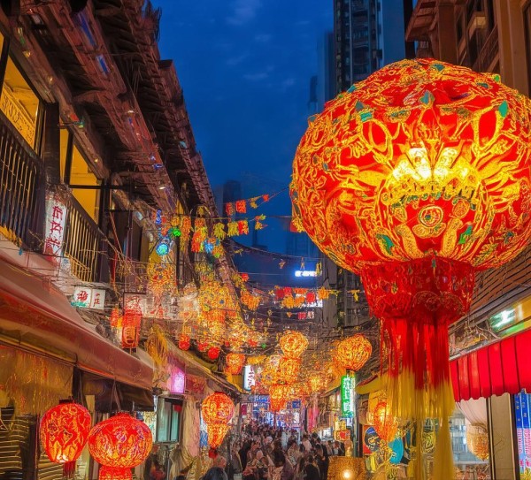 昆明灯会，一场文化与商业的碰撞